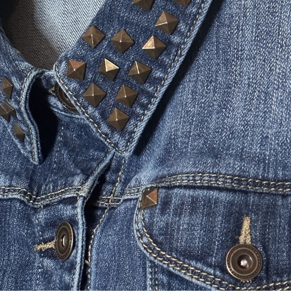 Lane Bryant Studded Crop 12 Trucker Jean Jacket Stretch Denim 90s Y2K - Picture 4 of 8